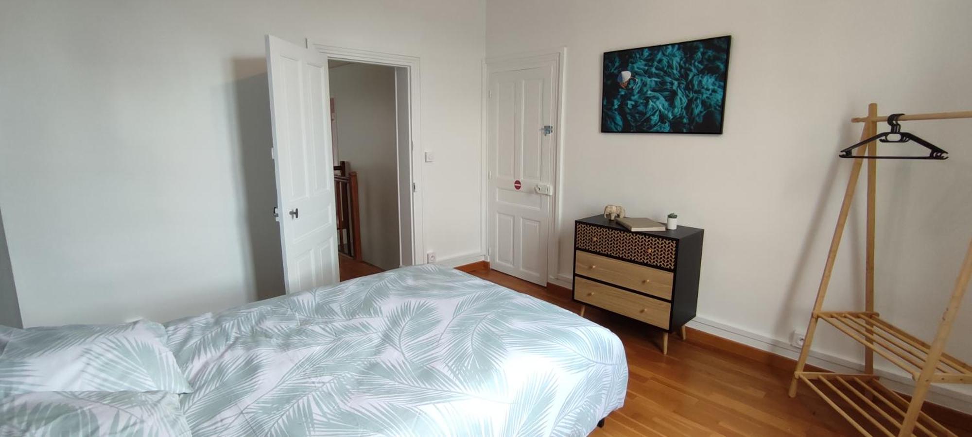Maison Charmante Avec Patio ! Бурж Экстерьер фото